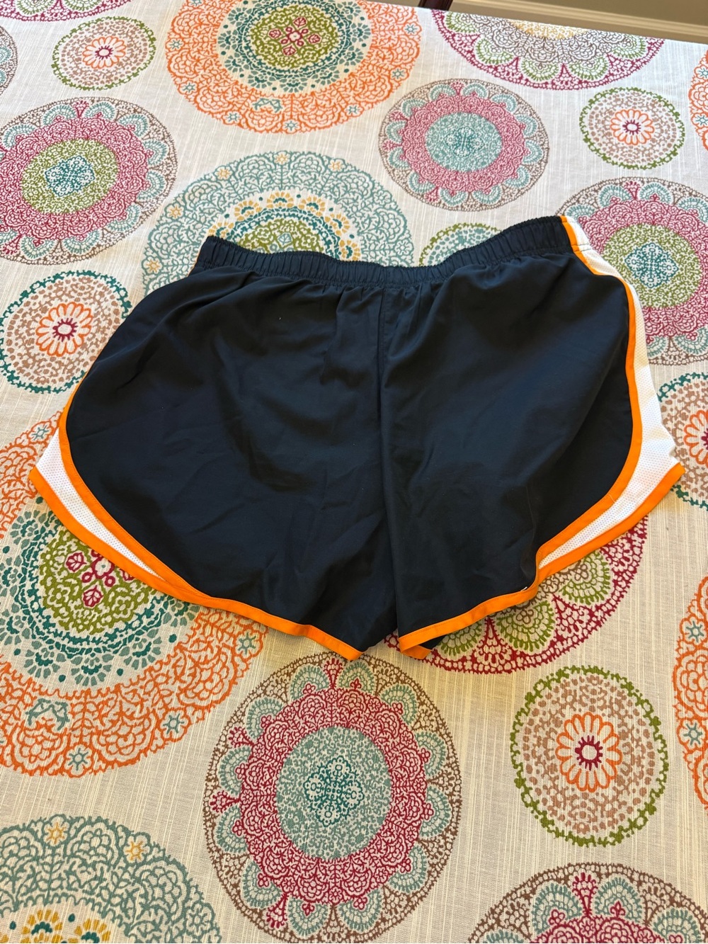 Nike Tennessee Volunteers Women's Black & Orange Tempo Shorts - Picture 2 of 2